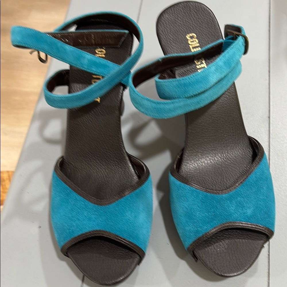 Like new Colin Stuart Blue and Black Sandals with Ankle Strap